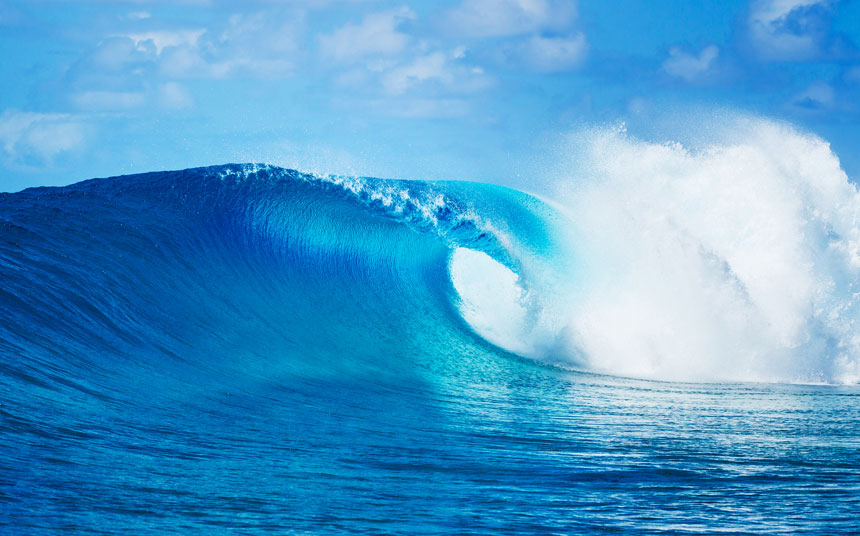 ocean wave breaking